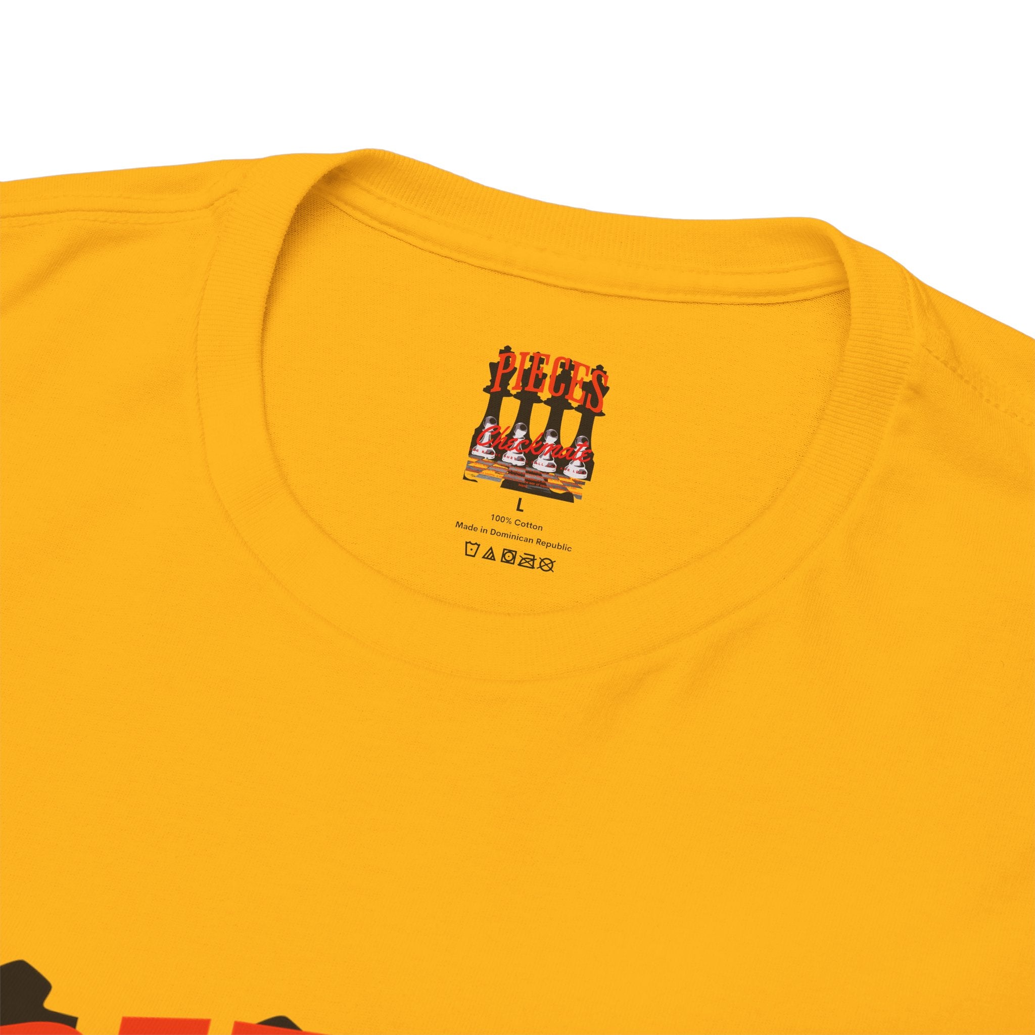 Pieces Chessboard Graphic Tee – "Pieces" Chess Club Vintage Design